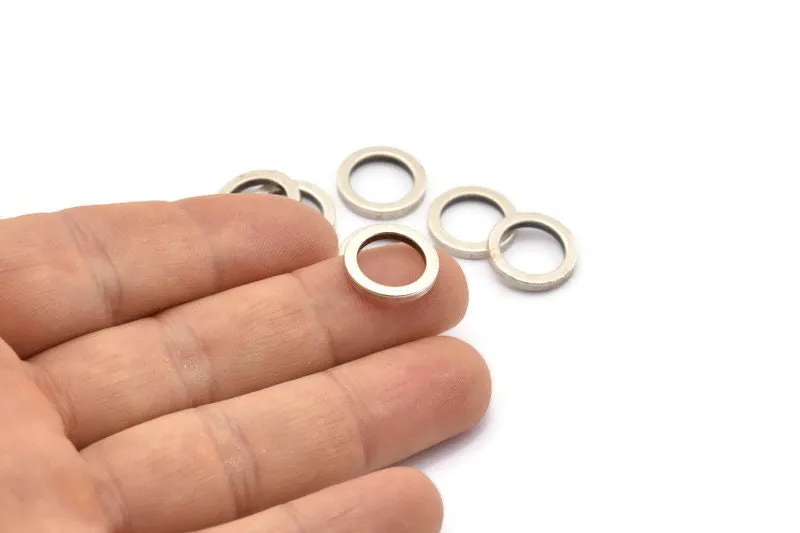 14mm Silver Circles, 12 Antique Silver Plated Brass Round Rings, Charms (14x2x2mm) Bs 1346