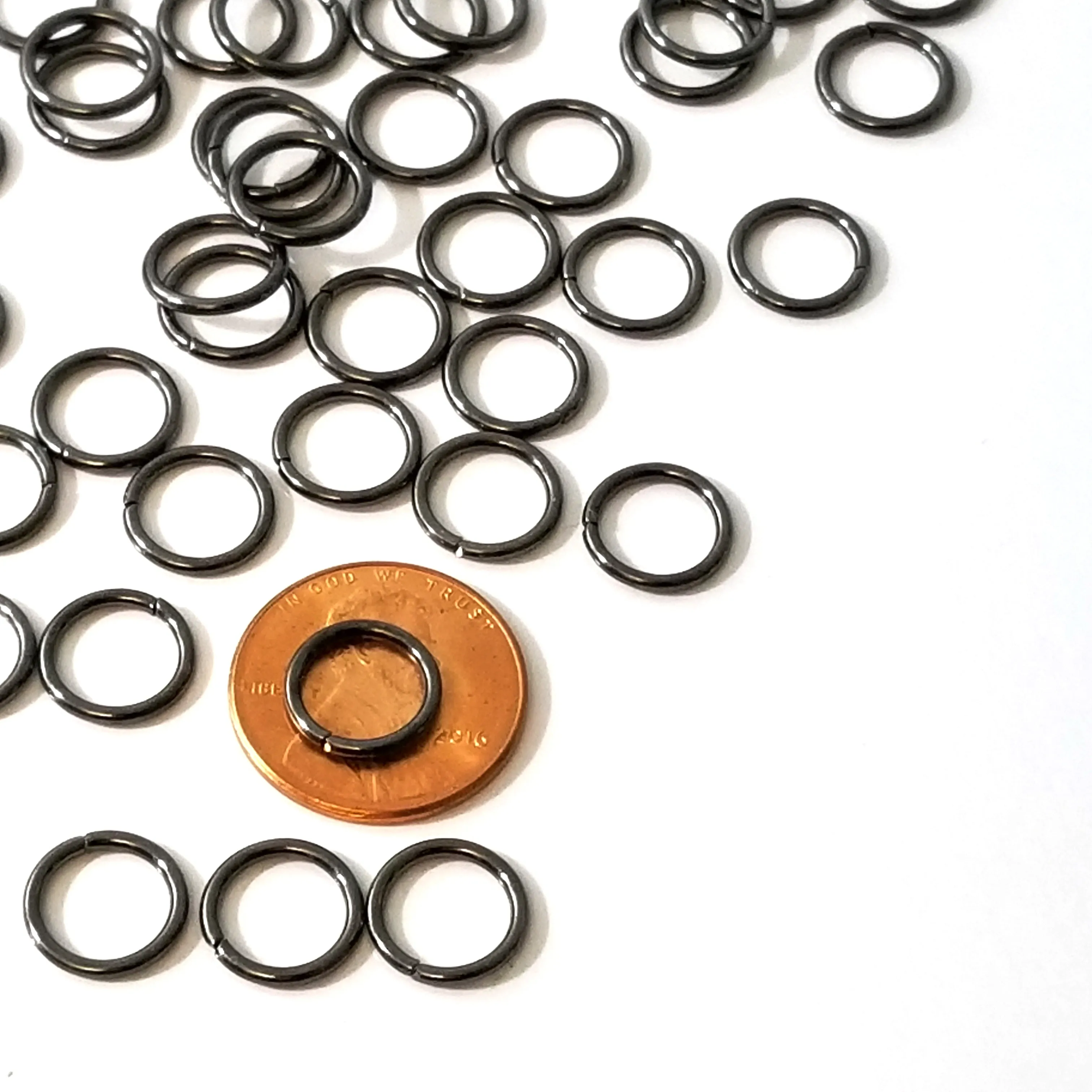 8mm Hematite / Black Stainless Jump Rings, 8x1.2mm, 5.6mm Inside Diameter, Closed Unsoldered, Lot Size 50 Pieces