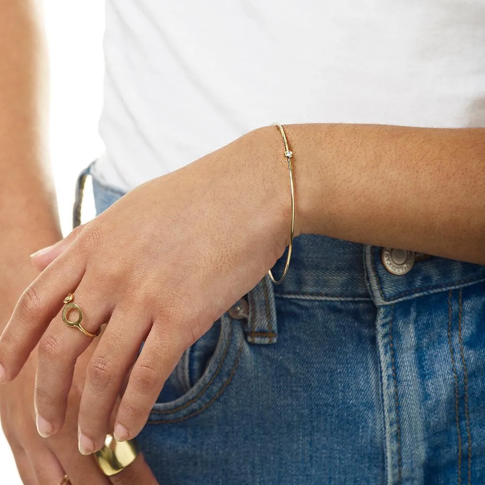 Bangle Bracelet With 6 Diamonds