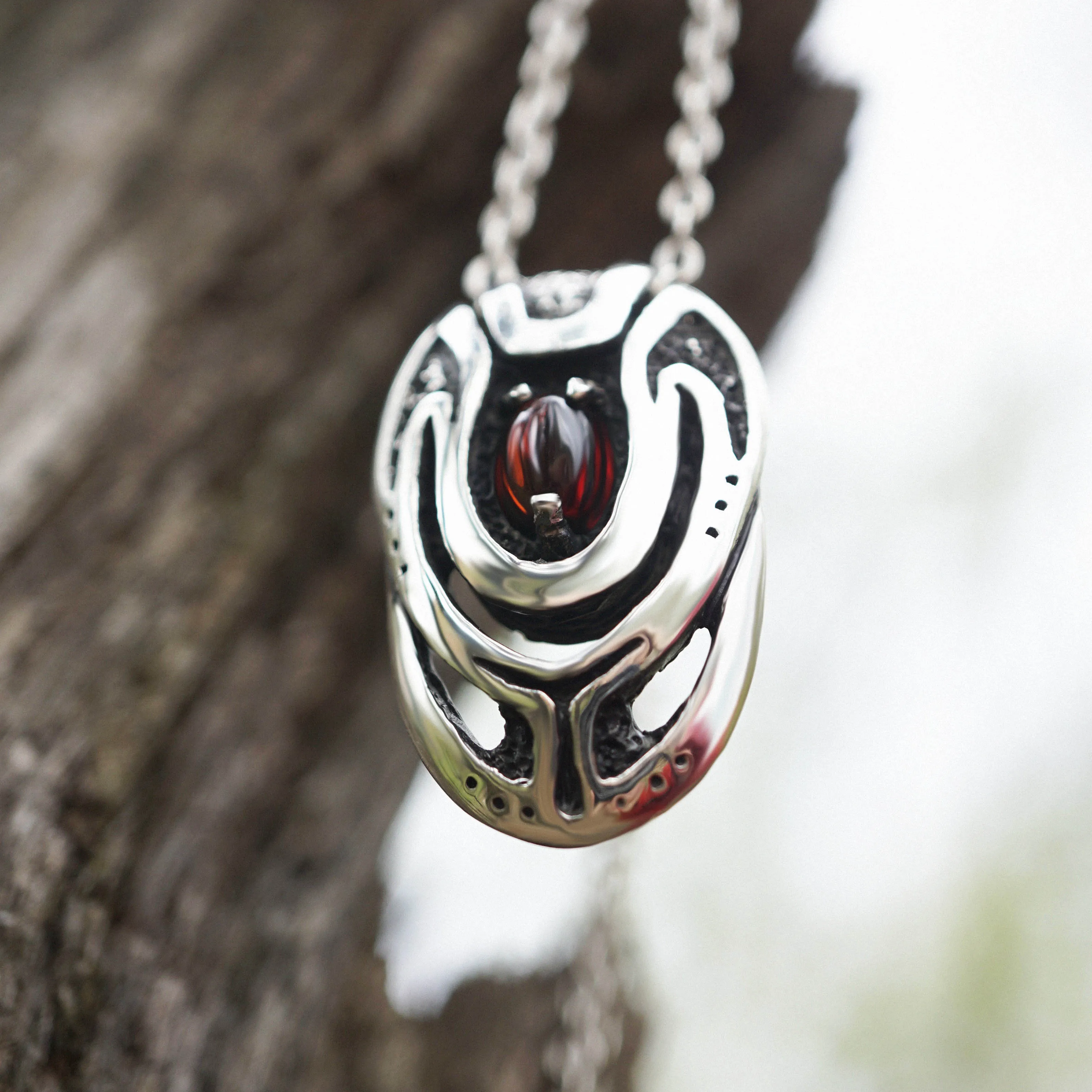 Garnet pendant BEETLE