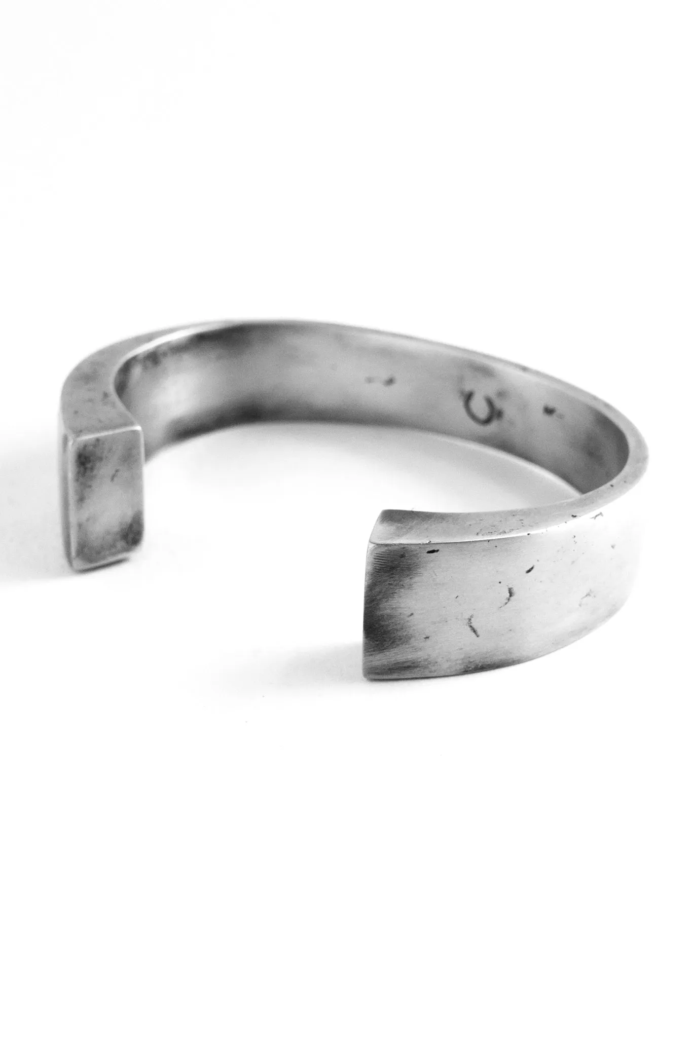 Large Toro Bangle