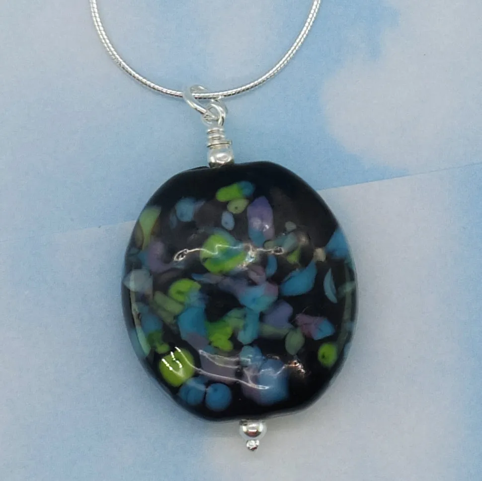 Monet pendant