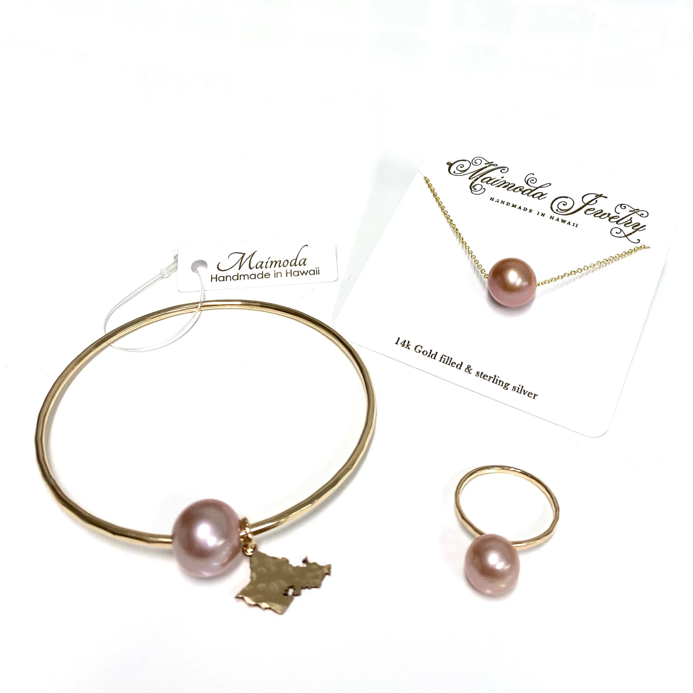 Oahu charm bangle - pink Edison pearl